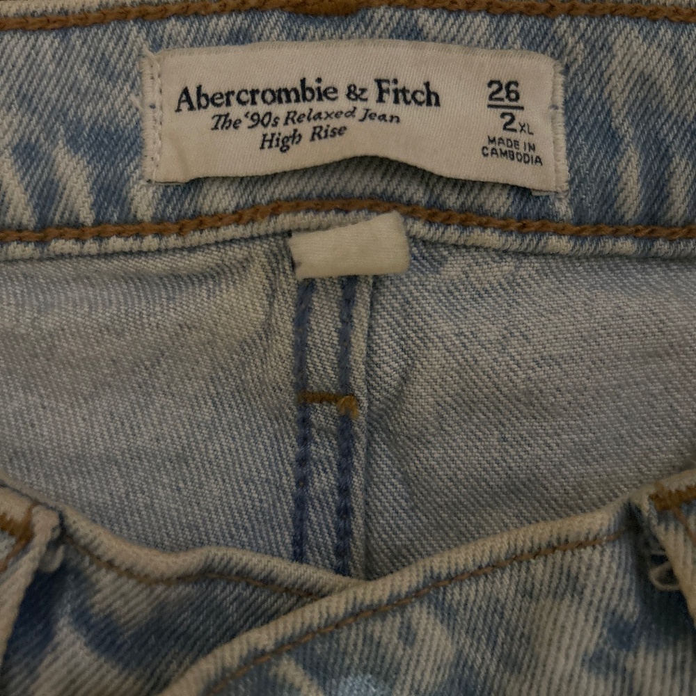 Abrocrombie love curve asymmetric zipper